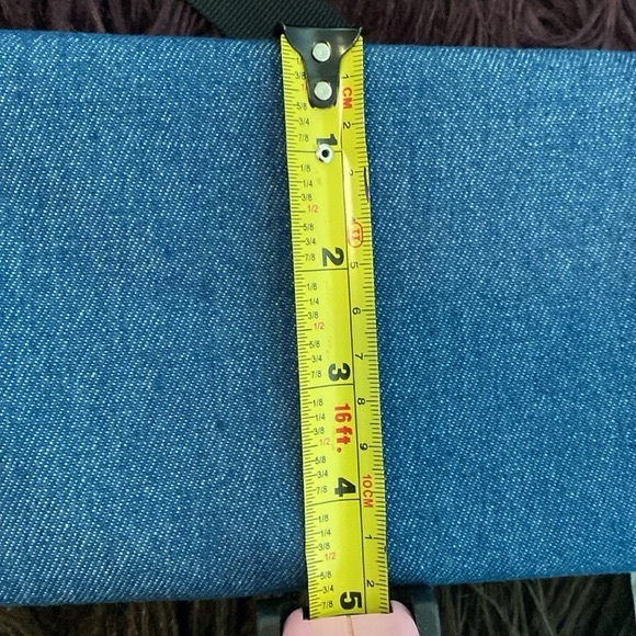 BNWT Lucky Brand Multi functional Travle Wedge Pouch - Picture 11 of 11